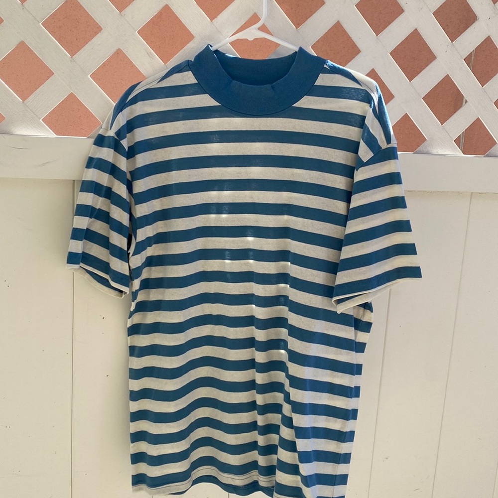 Brand: PacSun Size: Large Color: white & sky blue